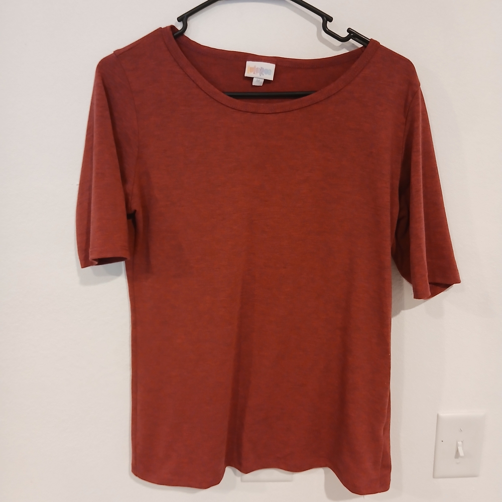 LuLaRoe Short Sleeve Top in Rosy Pink